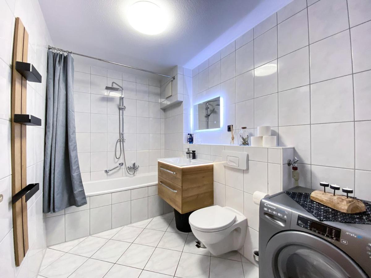 Wohlfuehl-Apartment Mit Kostenfreier Tiefgarage, Wifi & Terrasse Lipsko Exteriér fotografie