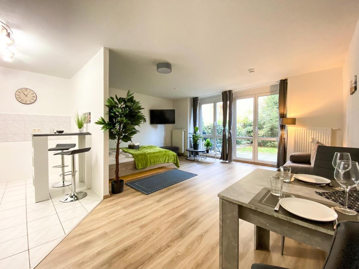 Wohlfuehl-Apartment Mit Kostenfreier Tiefgarage, Wifi & Terrasse Lipsko Exteriér fotografie